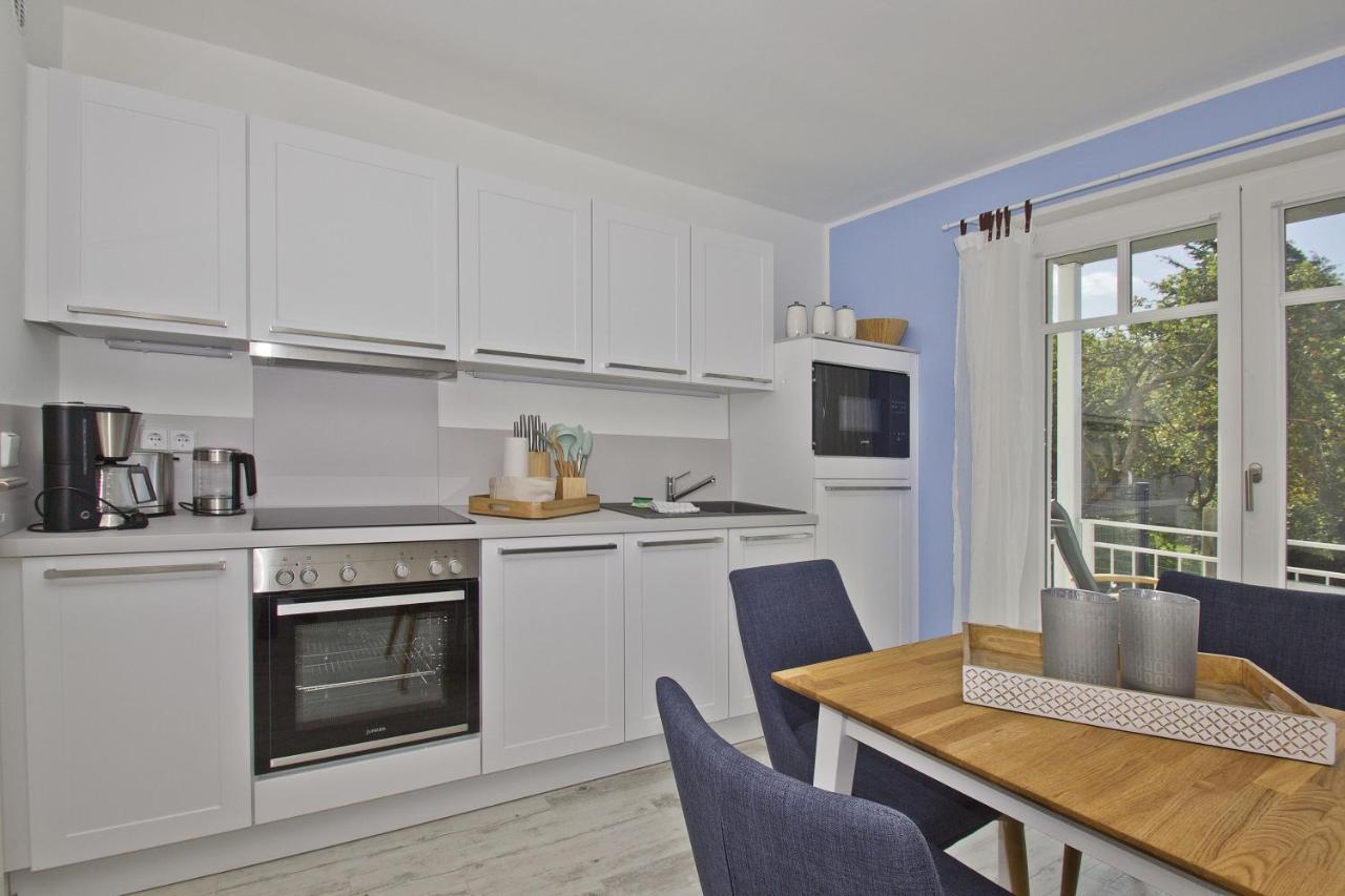 Moderne Ferienwohnung Mit Balkon, Meerblick - Ferienresidenz Zwei Boddenfewo 1-2 Lietzow Ngoại thất bức ảnh